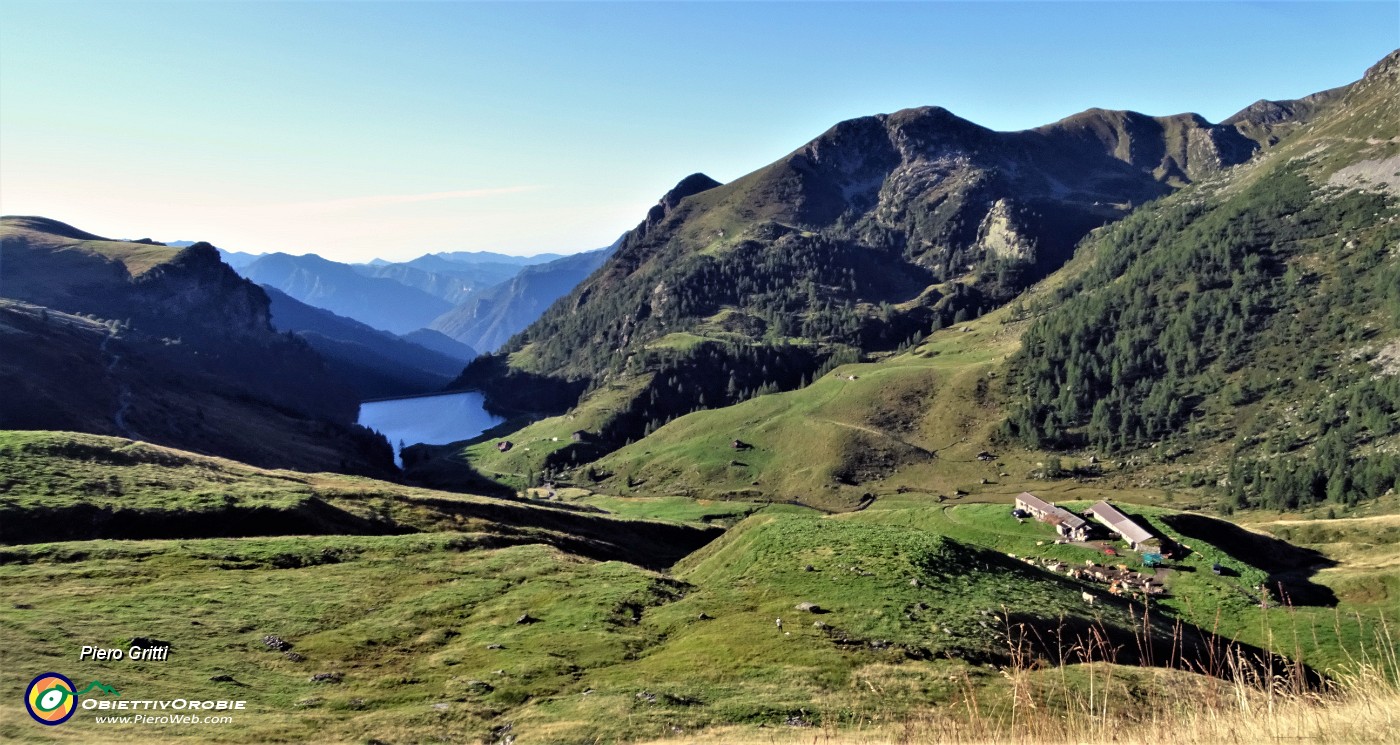 11 Vista sul Lago di Valmora.JPG -                                